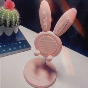 Bunny phone holder